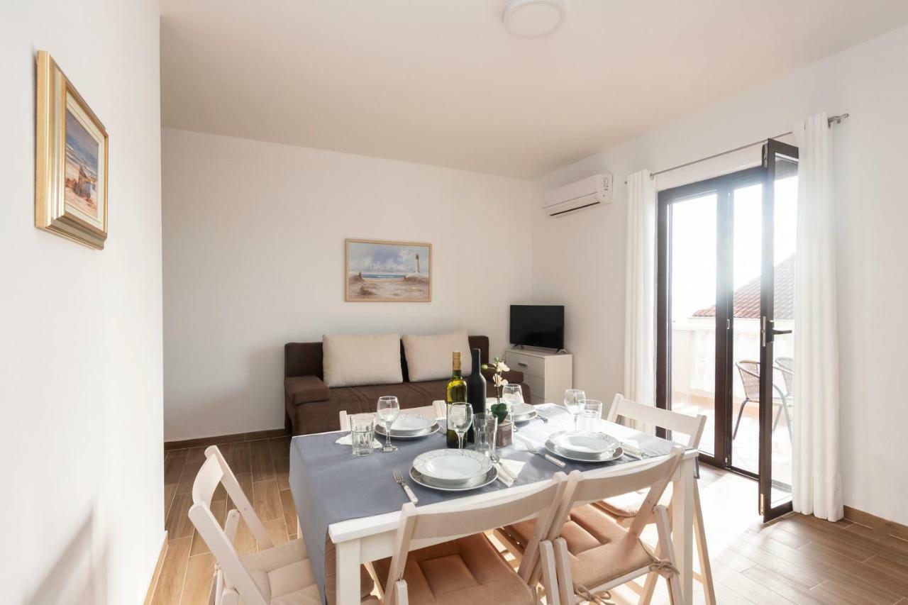 Apartman Lipotica Diklo Zadar Bagian luar foto